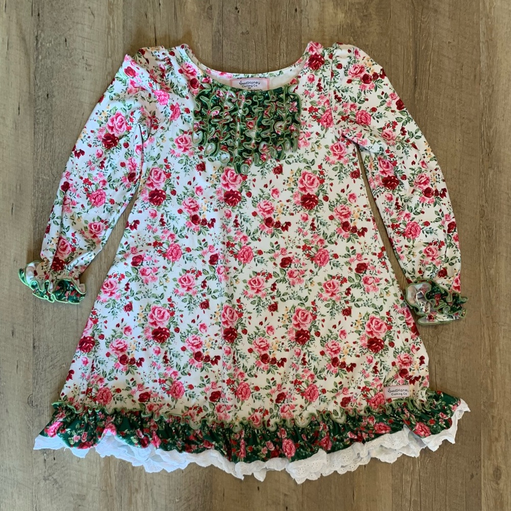 Sweethoney Gown